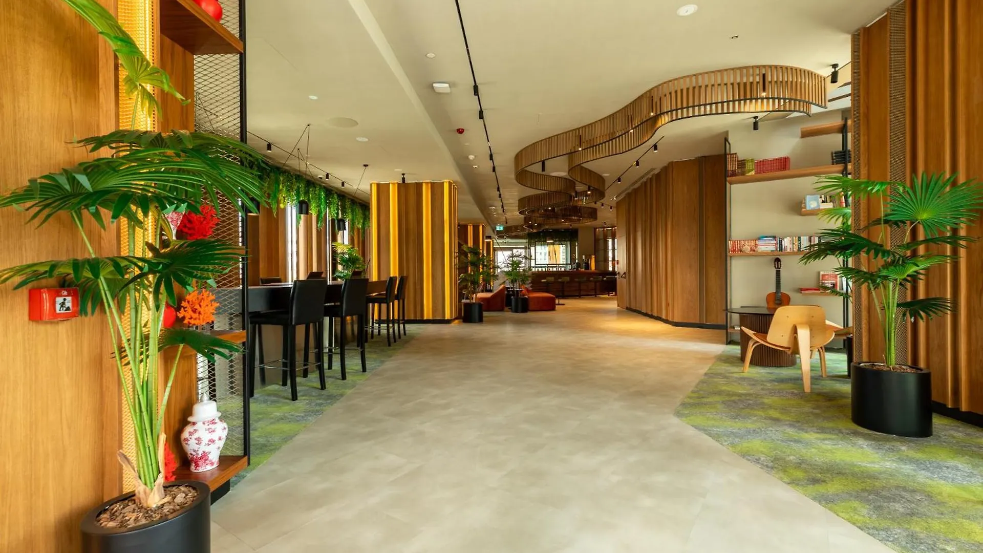 Novotel Istanbul Bomonti 5*,