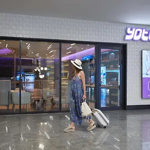 Otel Yotelair Airport, İstanbul