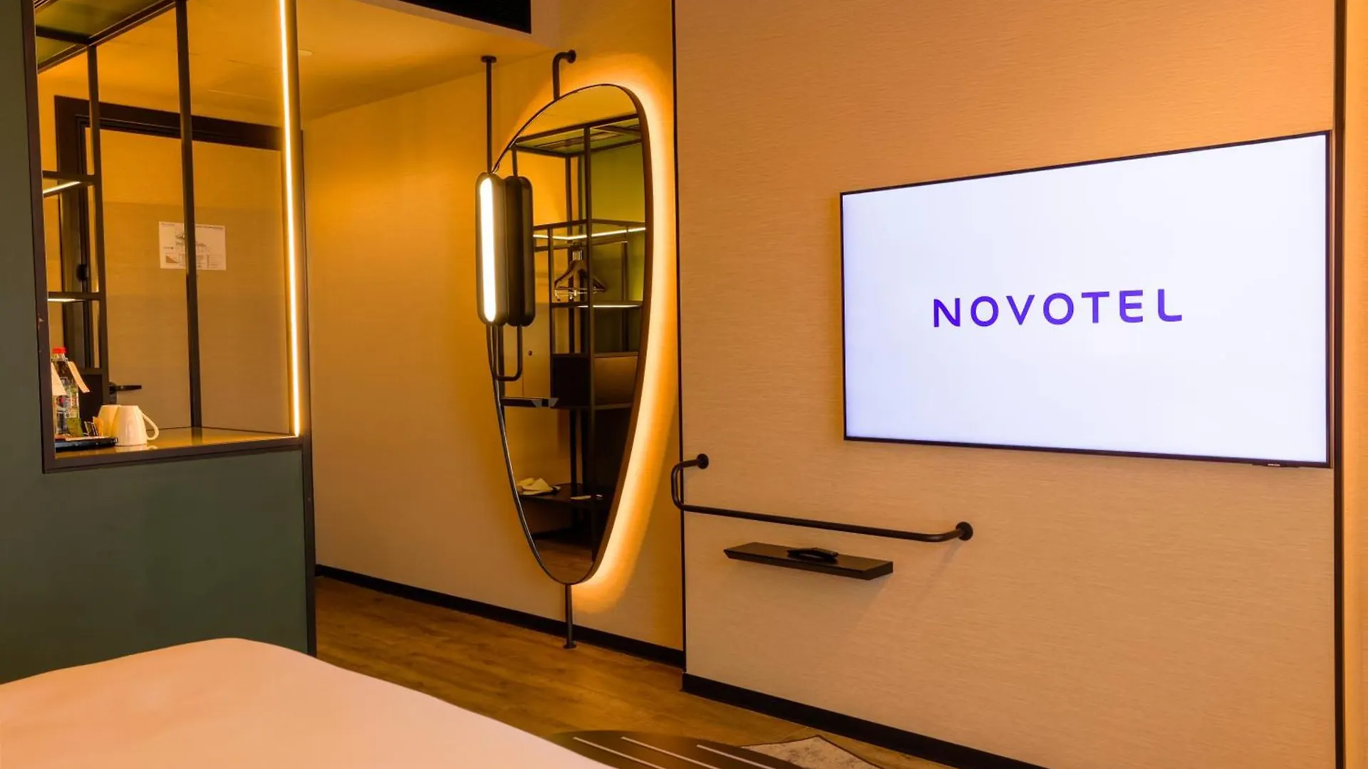 Novotel Istanbul Bomonti 5*,