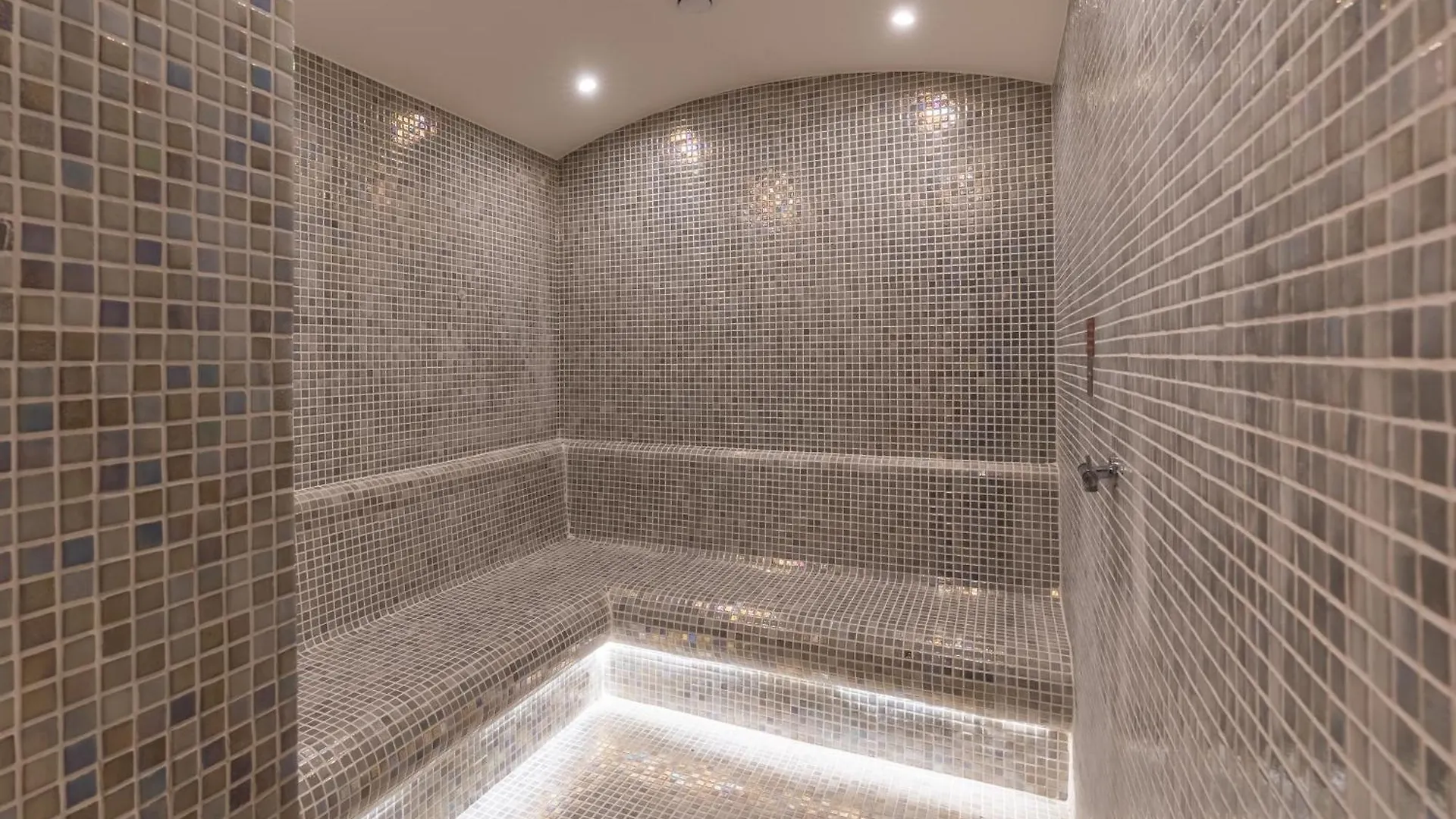 Otel Novotel Istanbul Bomonti